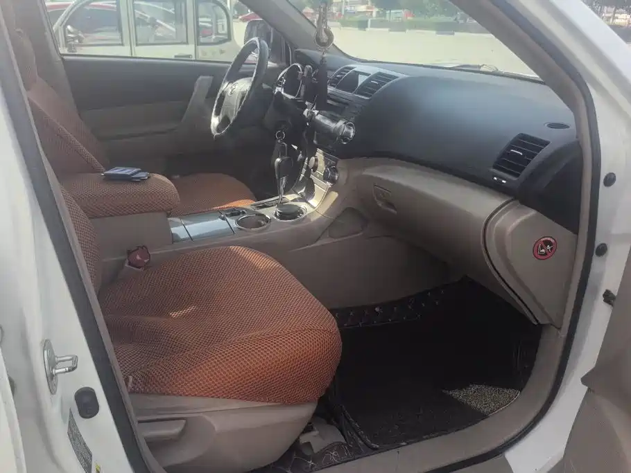 Toyota Highlander — миниатюра 8