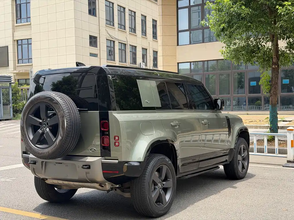 Land Rover Defender — миниатюра 14