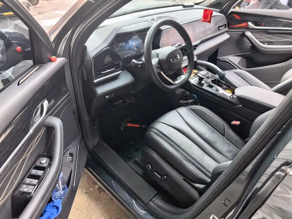 Geely Xingyue L — миниатюра 11