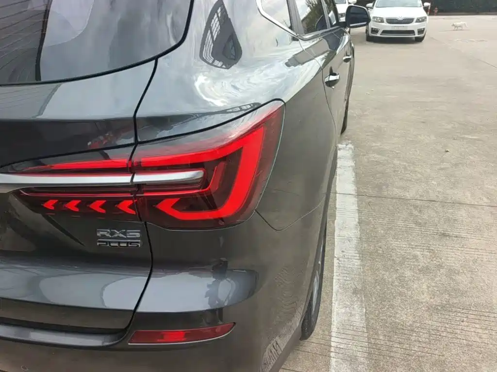 Roewe RX5 — миниатюра 8