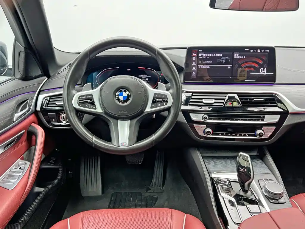 BMW 5 Series — миниатюра 17