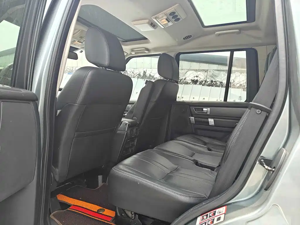 Land Rover Discovery 2014 3.0 SC V6 HSE