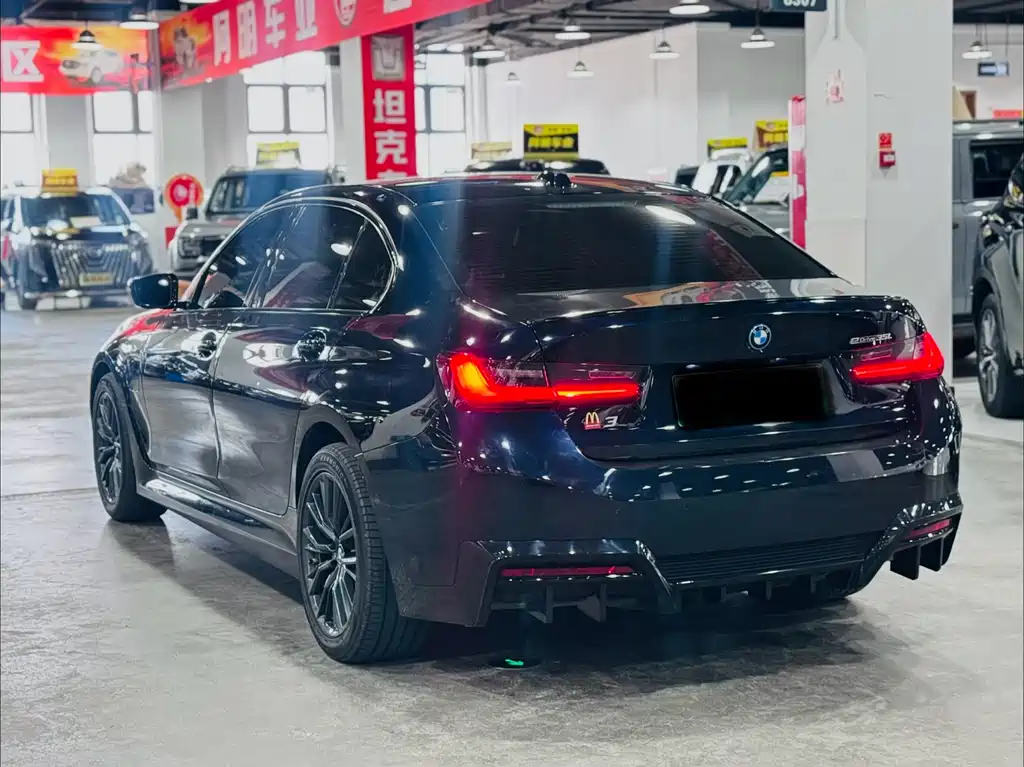BMW i3 2022 eDrive 35 L