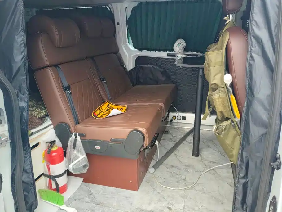 Ford Transit — миниатюра 11