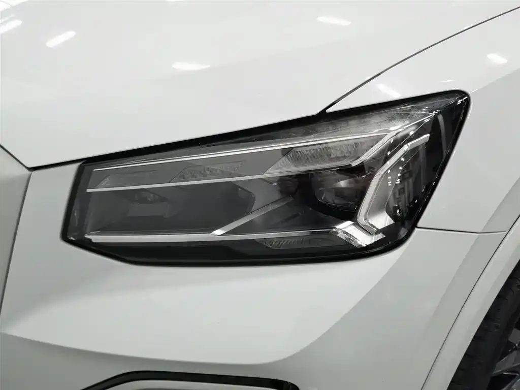 Audi Q2L 2022 35 TFSI