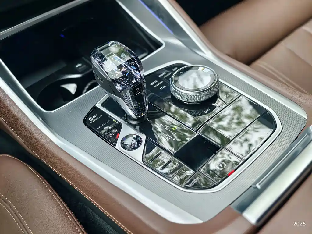 BMW X6 — миниатюра 13