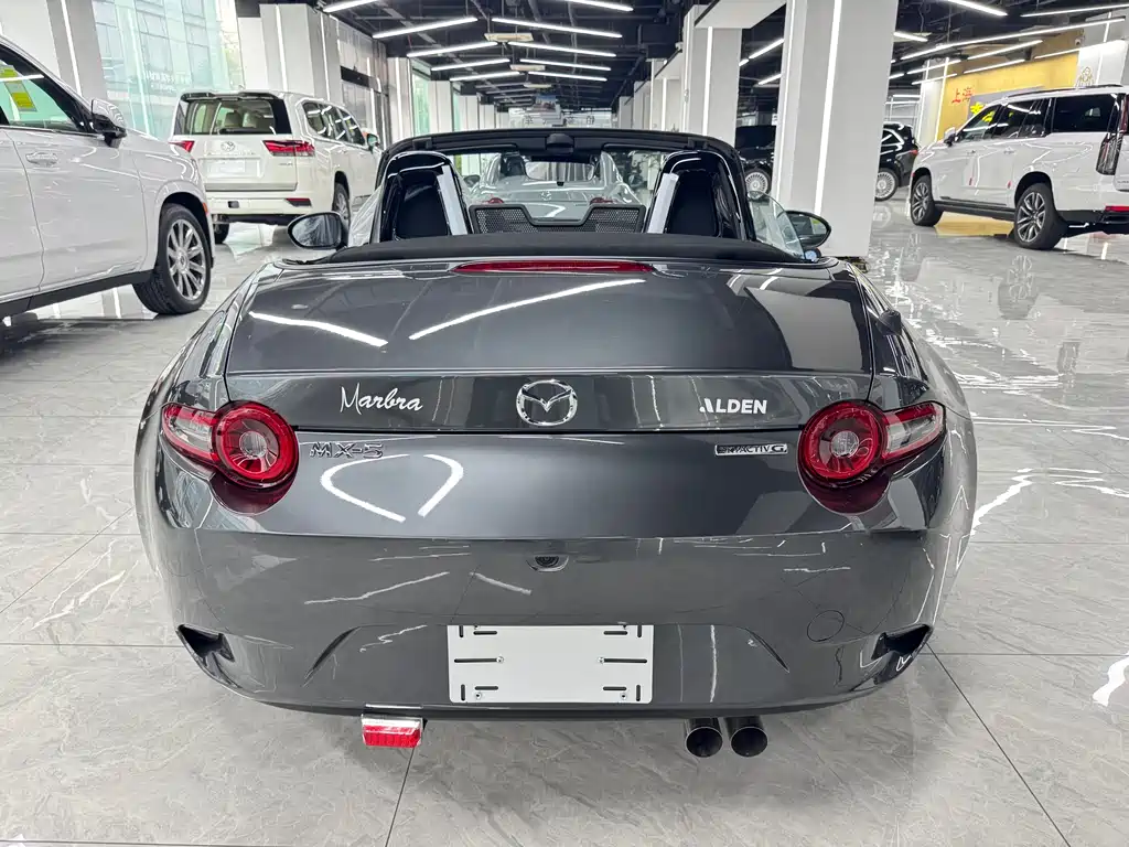 Mazda MX-5 2025 2.0L MT