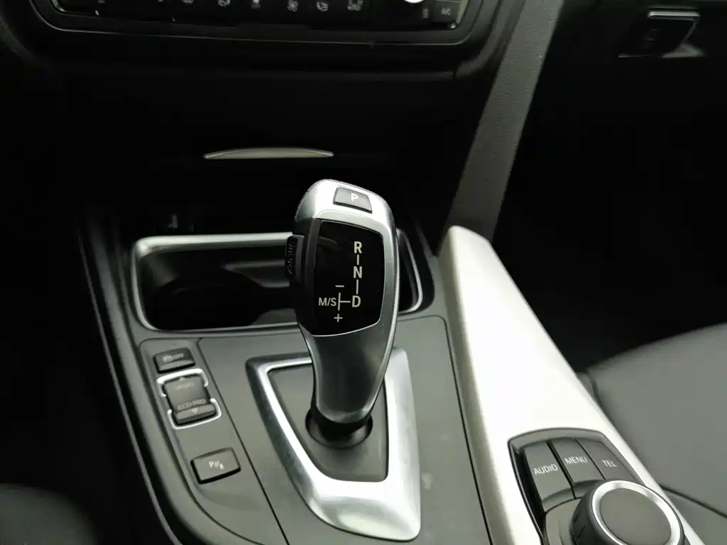 BMW 3 Series — миниатюра 13
