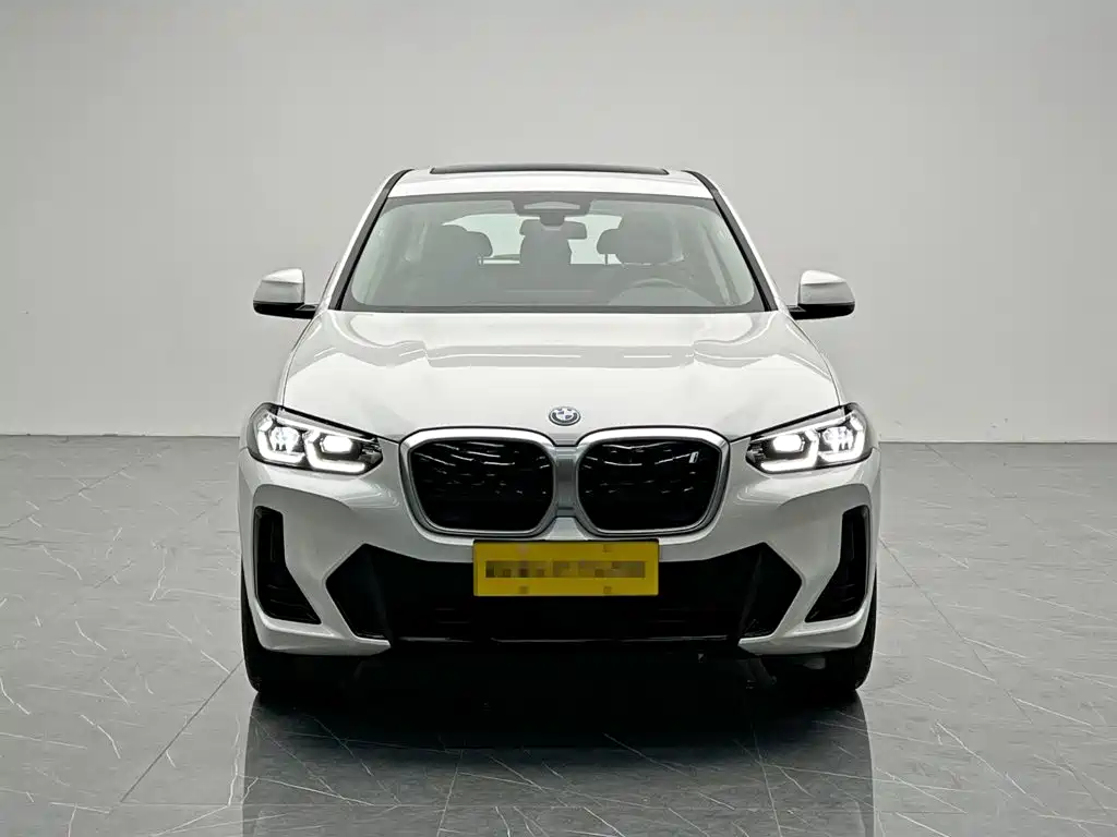 BMW iX3 — миниатюра 2