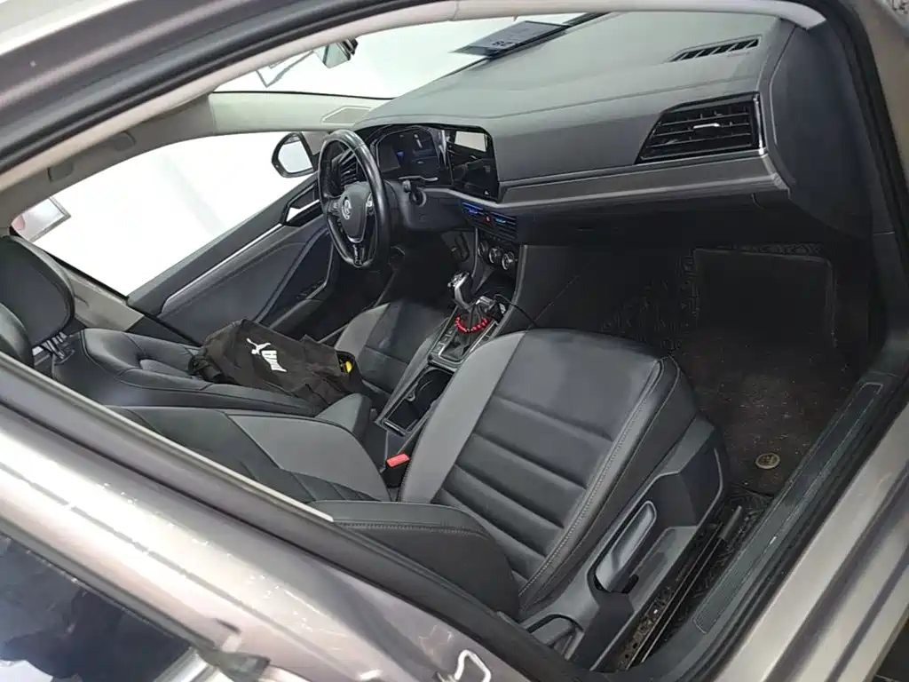 Volkswagen Sagitar — миниатюра 25