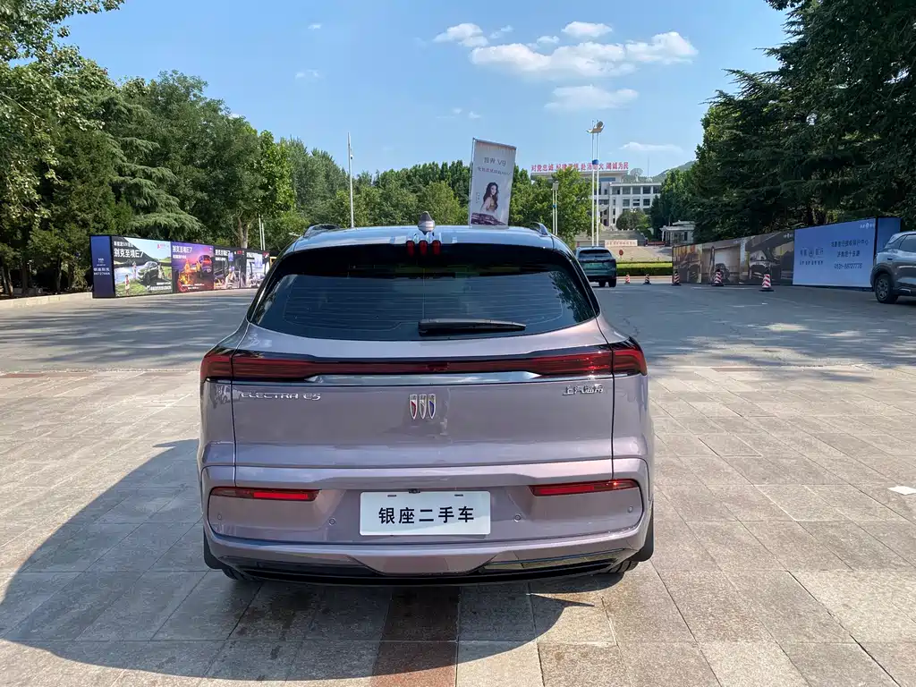 Buick E5 2023 Premium