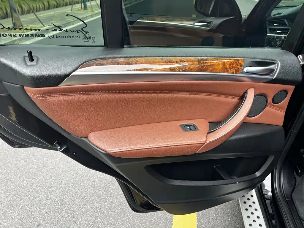 BMW X5 (Import) — миниатюра 13