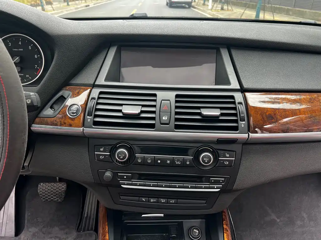 BMW X5 (Import) — миниатюра 26
