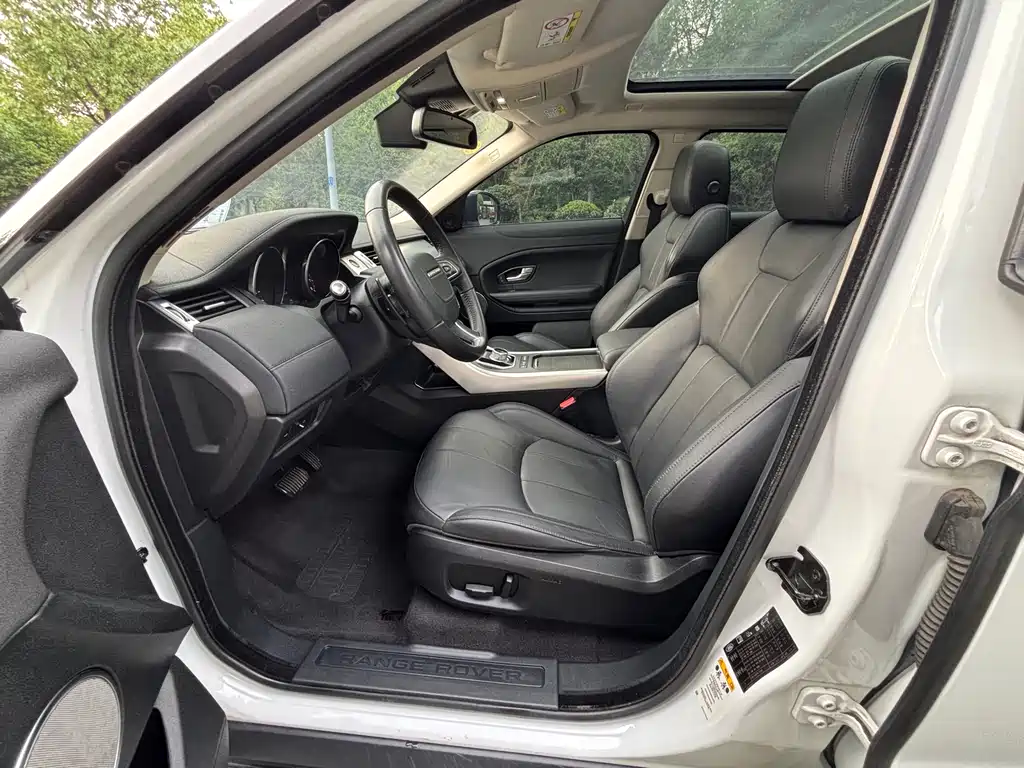 Land Rover Range Rover Evoque 2016 2.0T PURE