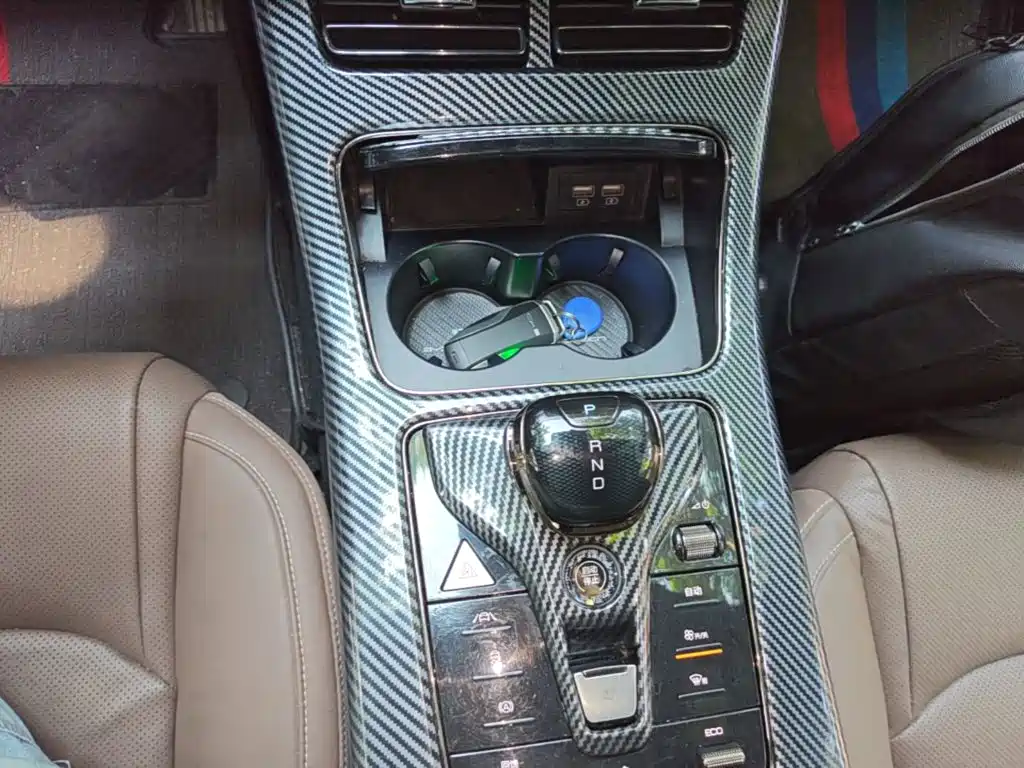 BYD Han — миниатюра 14