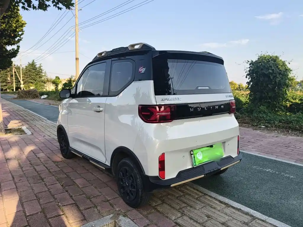Wuling MINIEV — миниатюра 5
