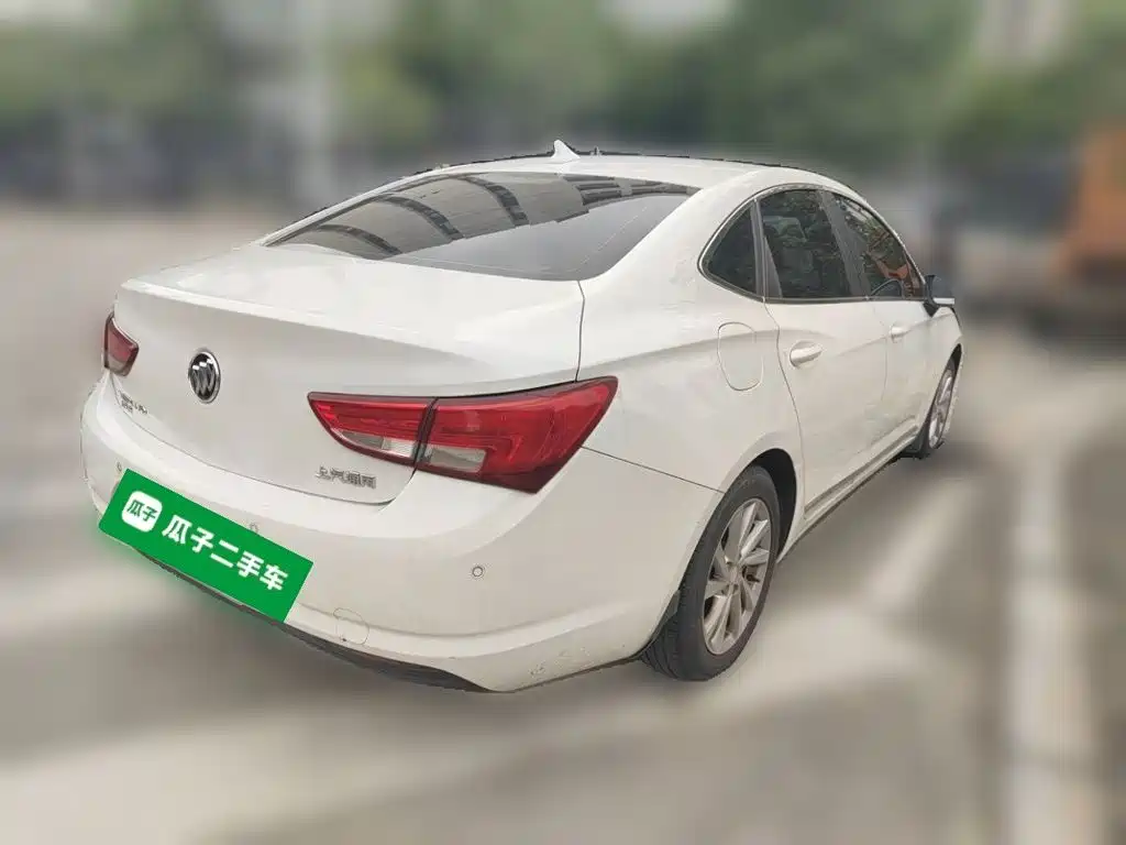 Buick Verano — миниатюра 6