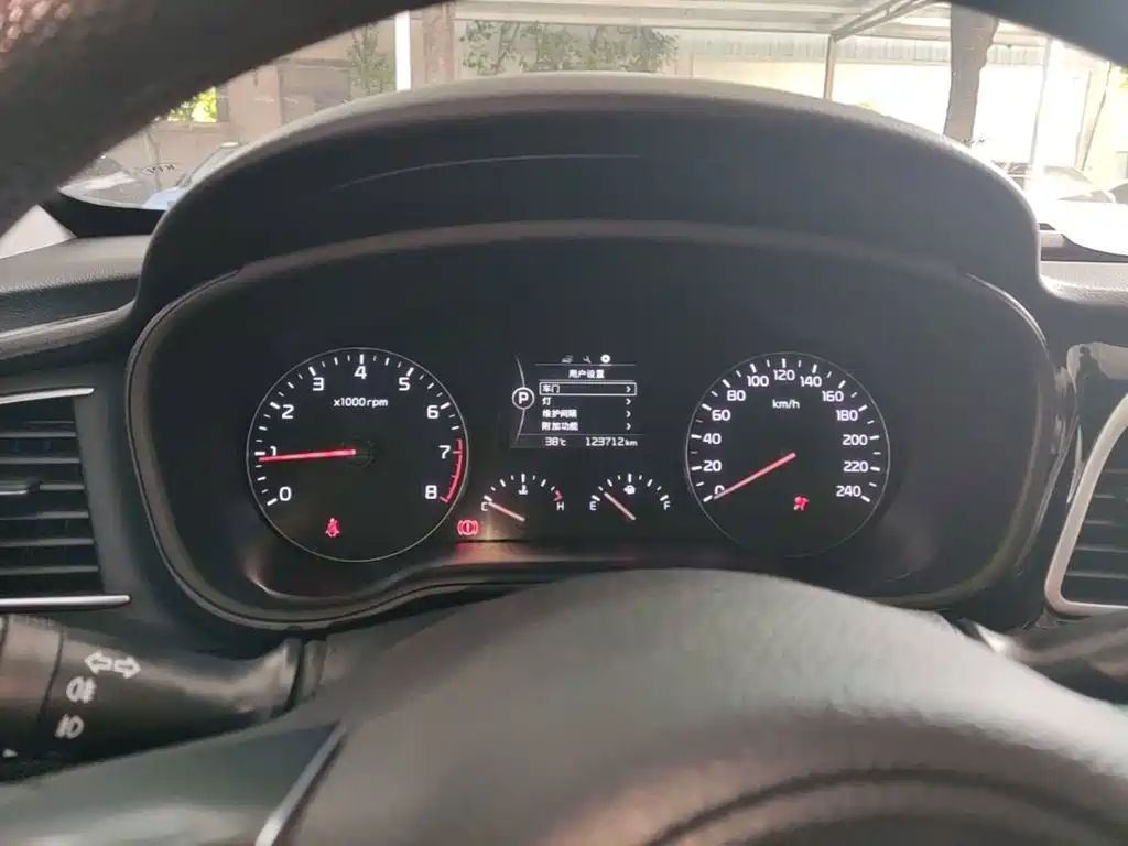 Kia K4 — миниатюра 12