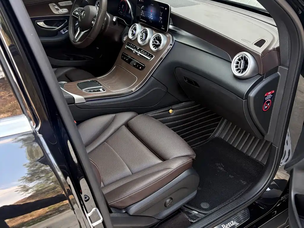 Mercedes-Benz GLC — миниатюра 8