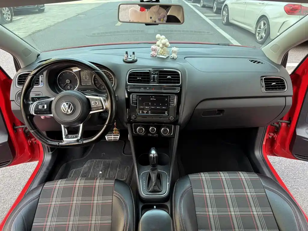 Volkswagen Polo — миниатюра 9