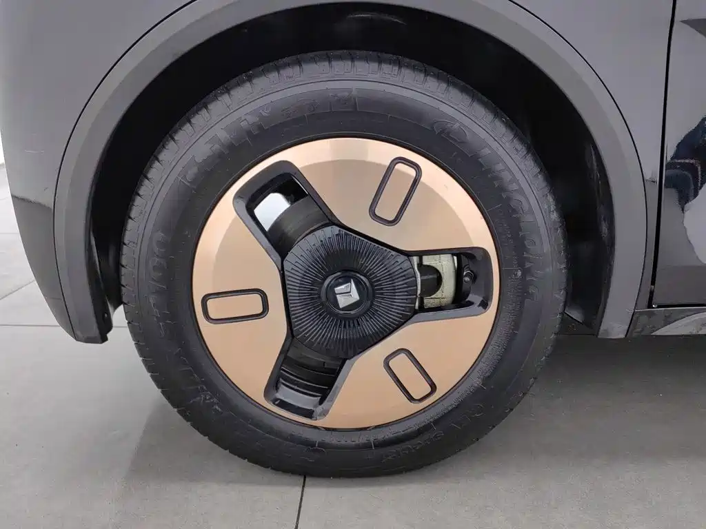 Baojun KiWi EV — миниатюра 17