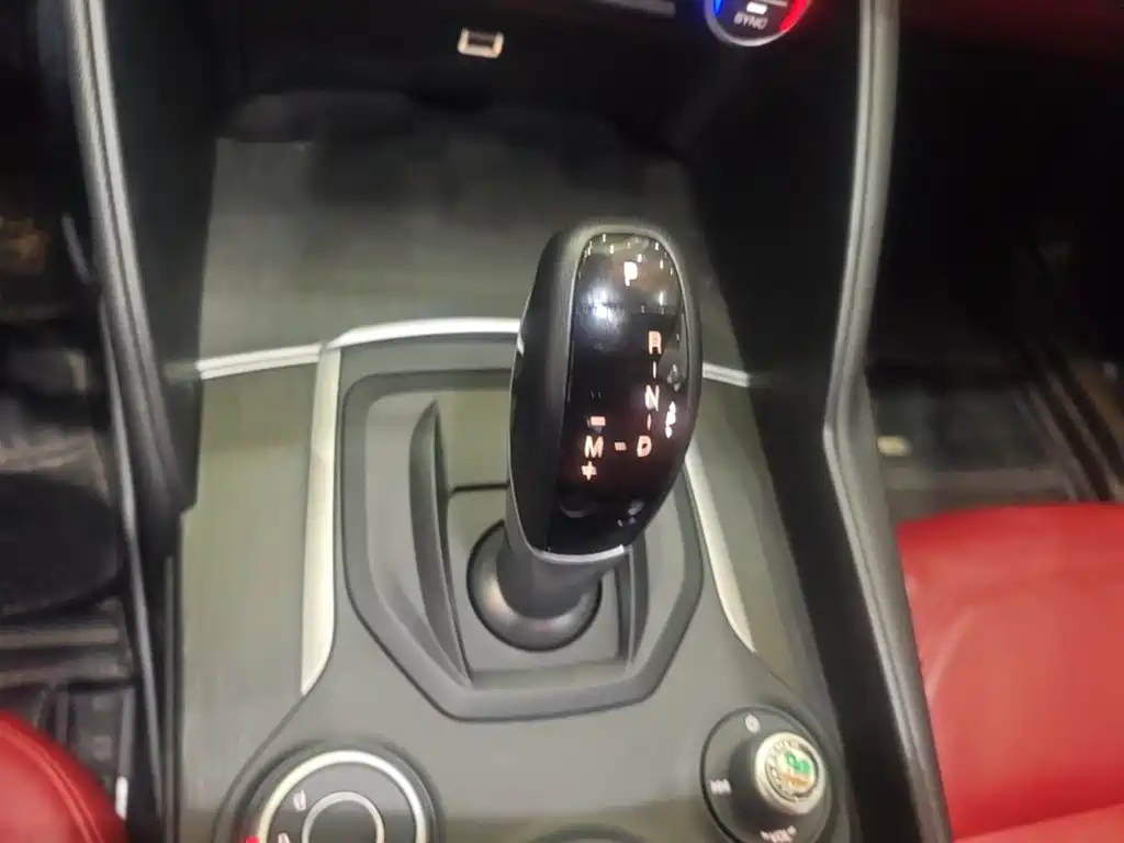 Alfa Romeo Giulia — миниатюра 21