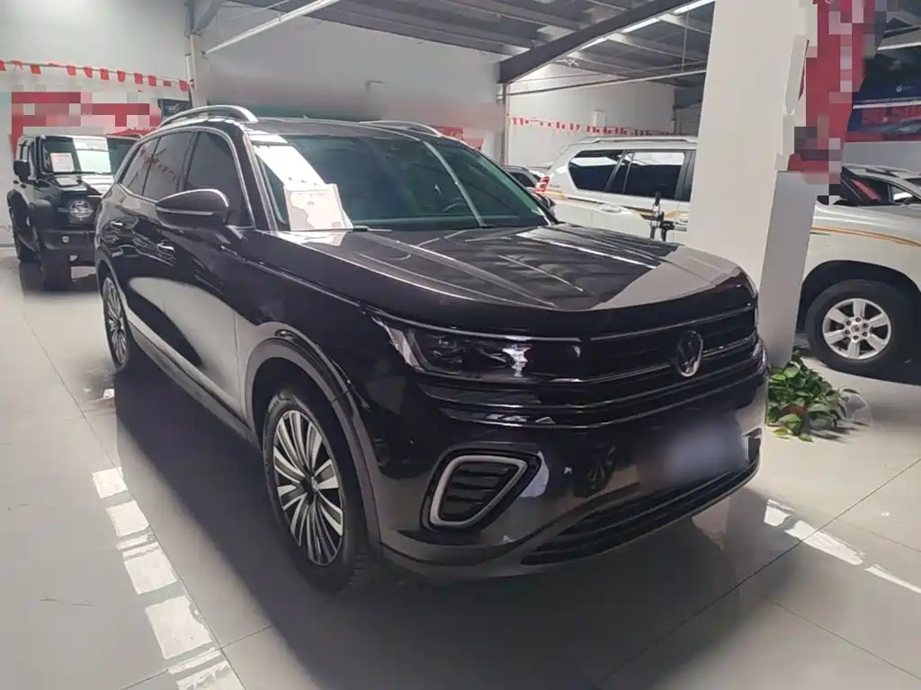 Volkswagen Tavendor 2024 330TSI Luxury