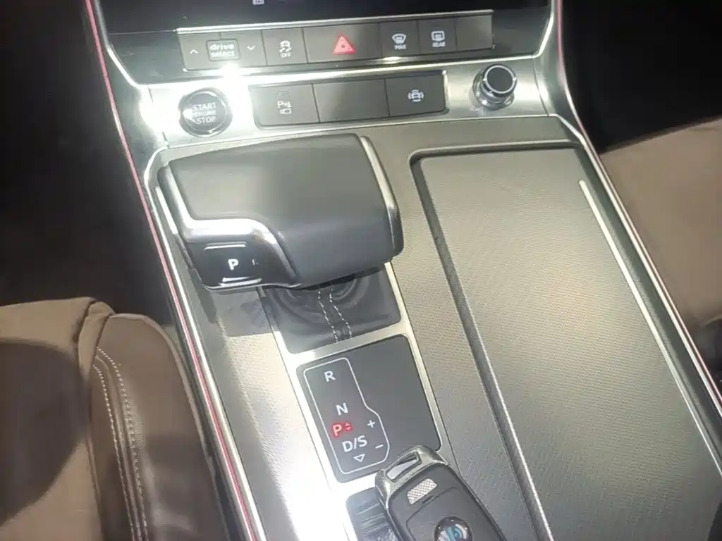 Audi A7L — миниатюра 21
