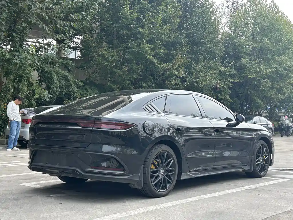 BYD Han — миниатюра 5