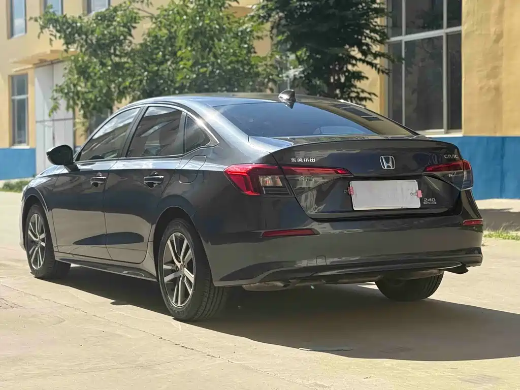 Honda Civic 2022 240TURBO CVT