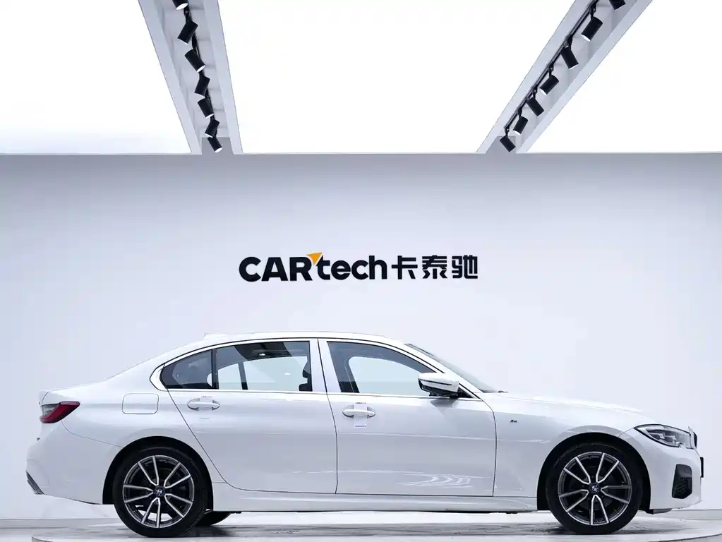 BMW 3 Series — миниатюра 4
