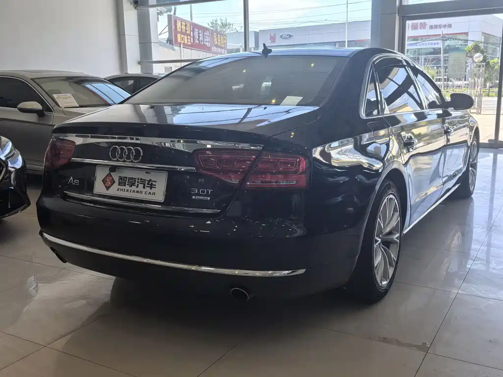 Audi A8 2011 A8L 3.0 TFSI quattro Comfort (213kW
