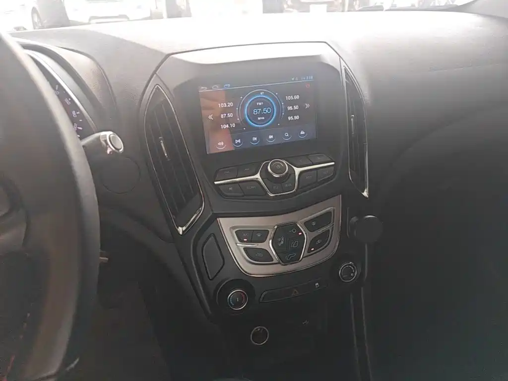 Chery Arrizo 5 — миниатюра 13