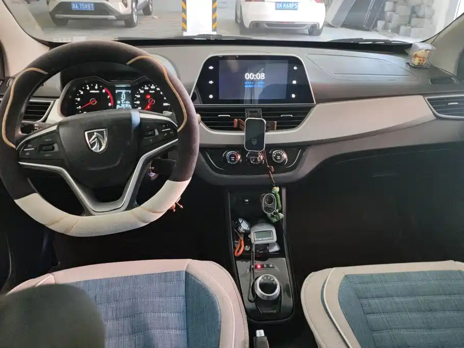 Baojun 310W — миниатюра 12