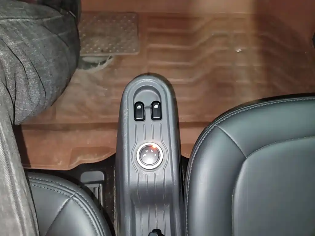 Wuling MINIEV — миниатюра 14