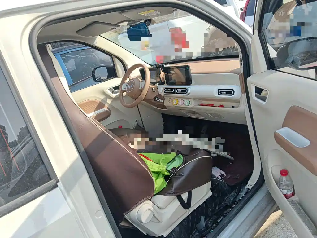 Wuling MINIEV — миниатюра 19