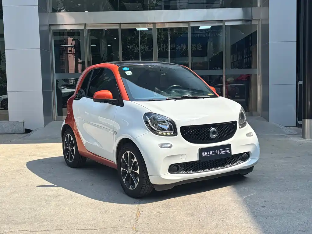 Smart fortwo 2015 1.0L 52