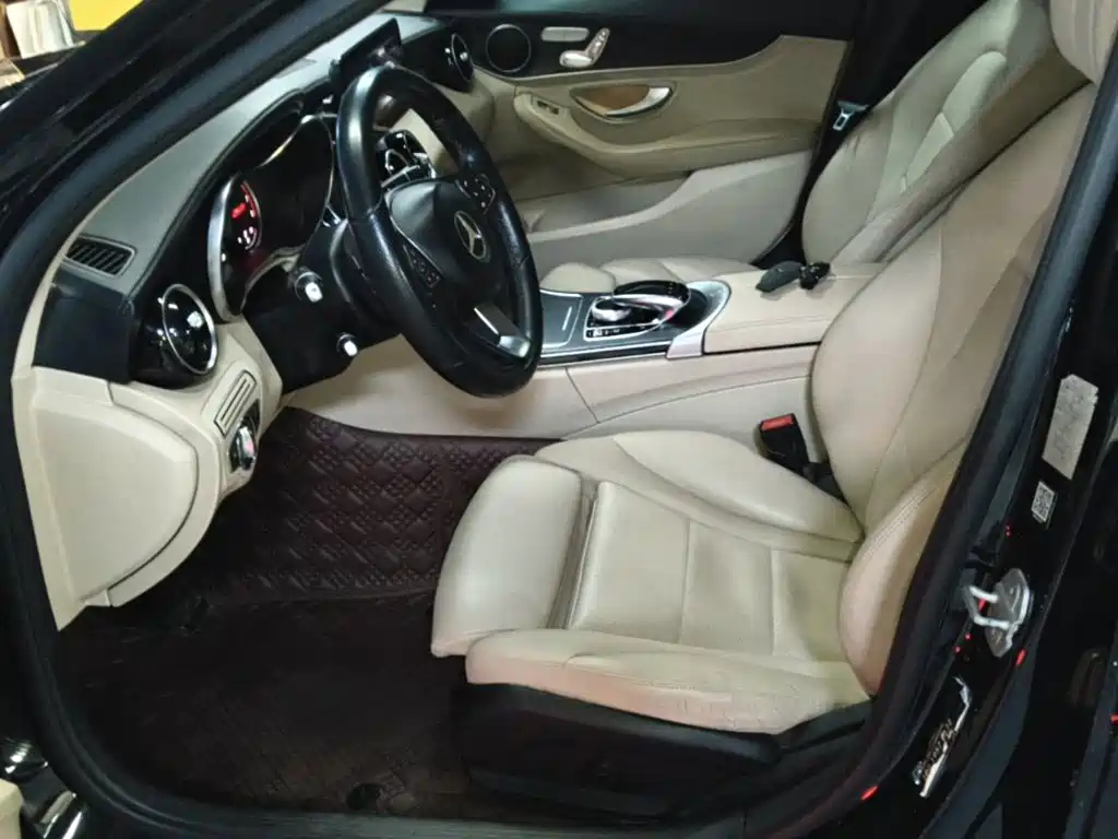 Mercedes-Benz C-Class — миниатюра 15