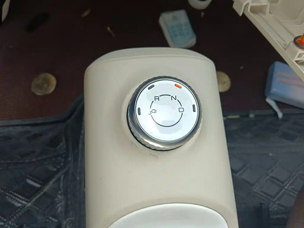 Wuling MINIEV — миниатюра 10