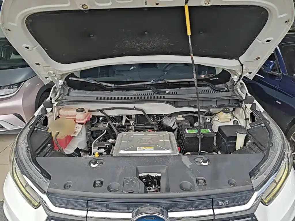 BYD Yuan EV — миниатюра 20