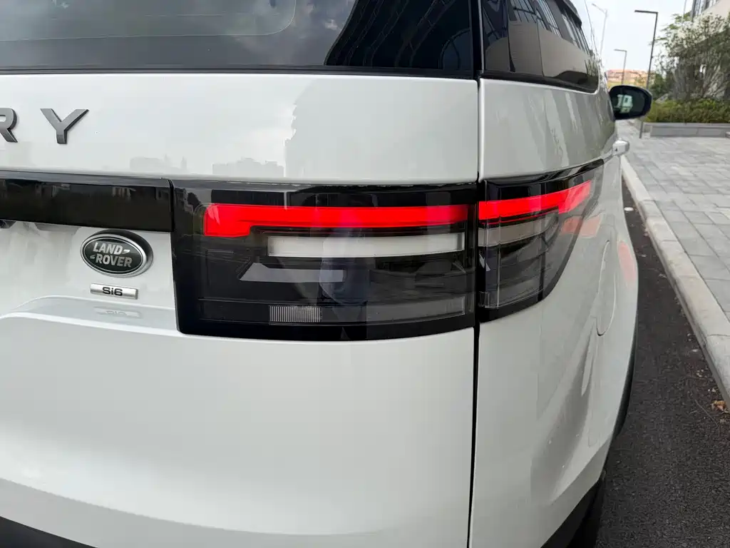 Land Rover Discovery — миниатюра 8