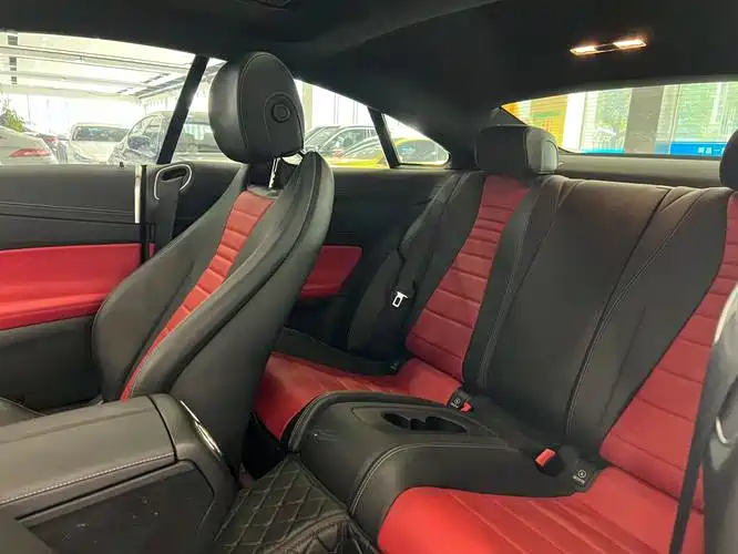 Mercedes-Benz E-Class (Import) — миниатюра 7