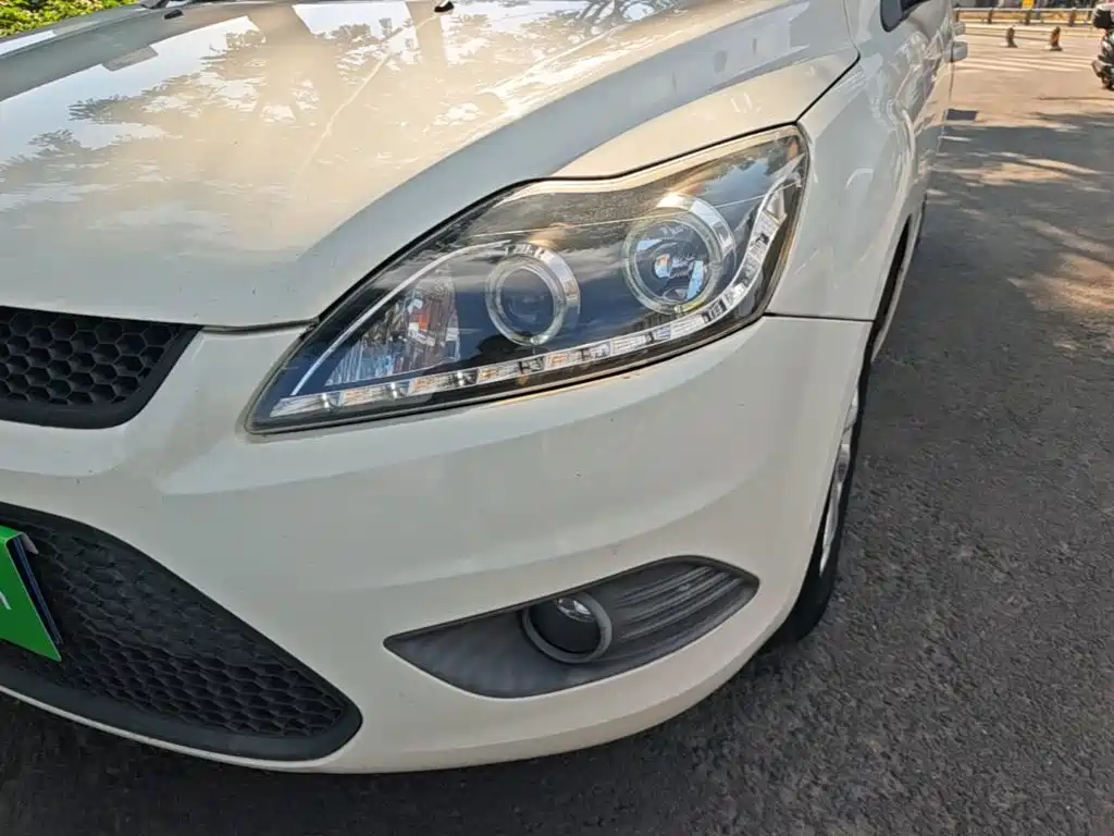 Ford Focus — миниатюра 24
