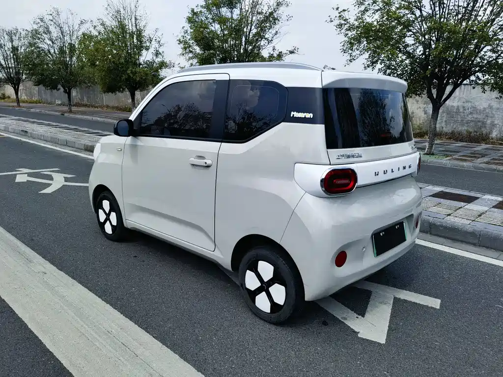 Wuling MINIEV — миниатюра 3