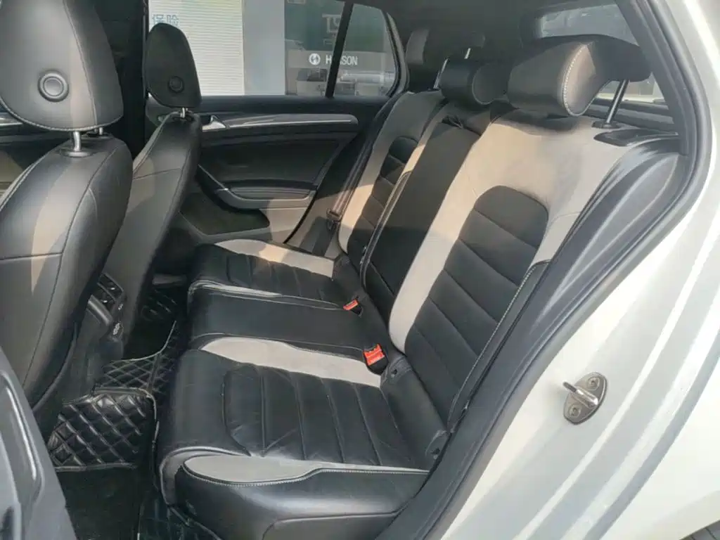 Volkswagen Golf — миниатюра 17