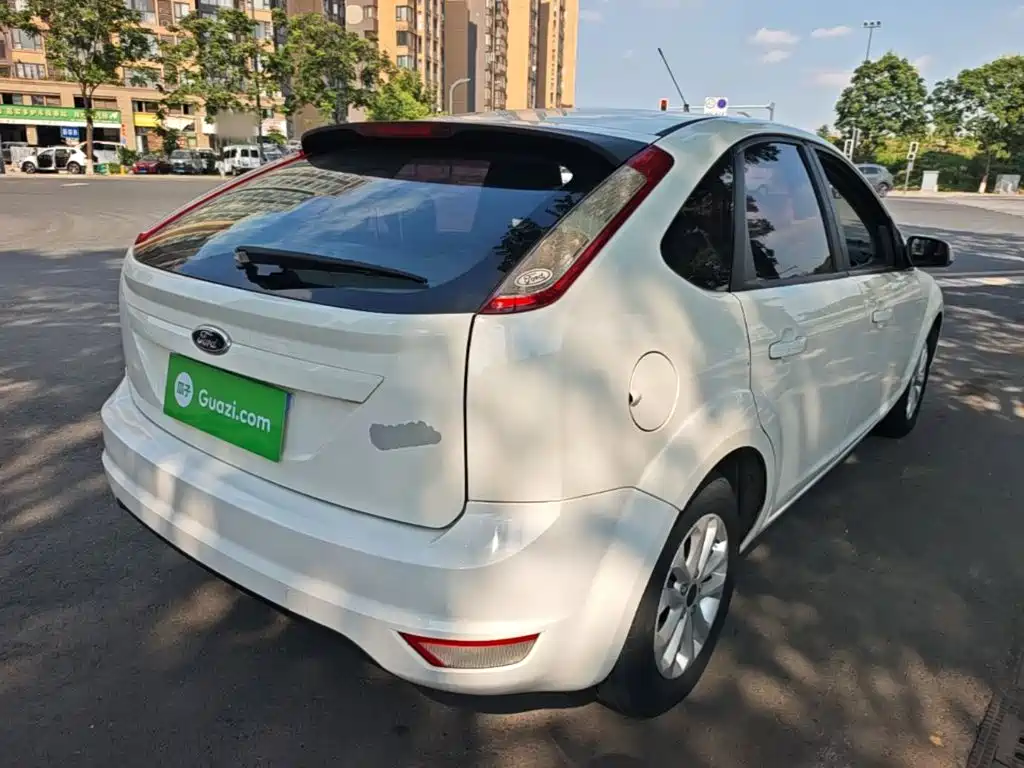 Ford Focus — миниатюра 7