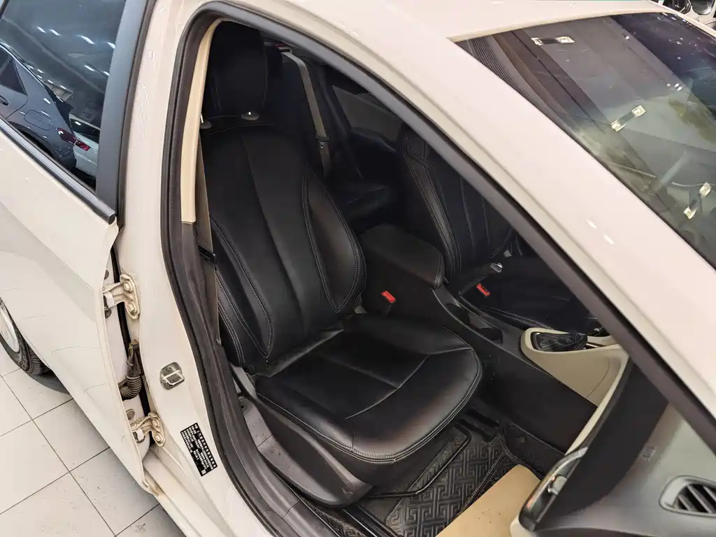 Buick Excelle — миниатюра 30
