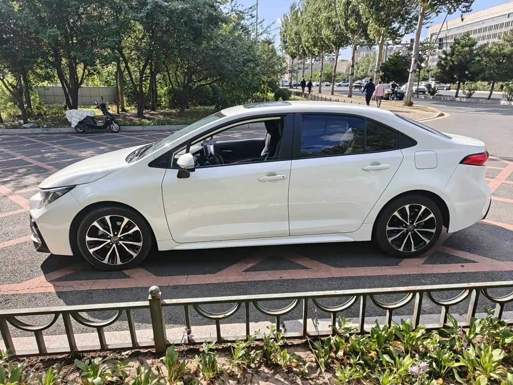 Toyota Levin 1.2 л 2022 г. Белый, пробег 50000 км