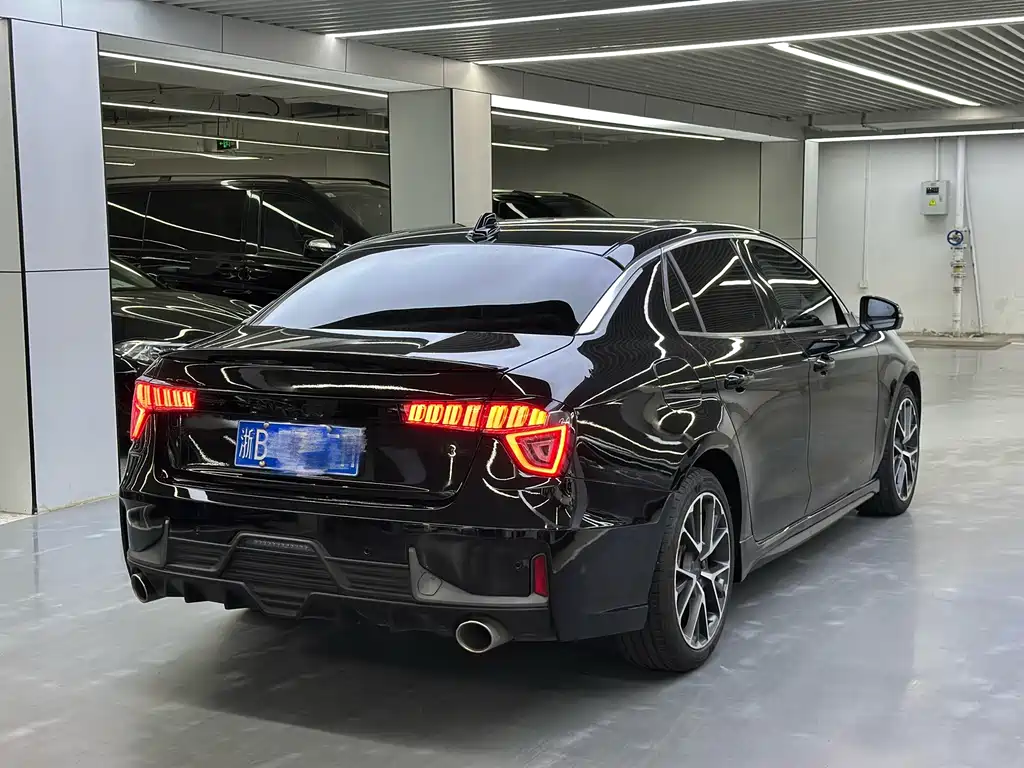 Lynk & Co 03 — миниатюра 7