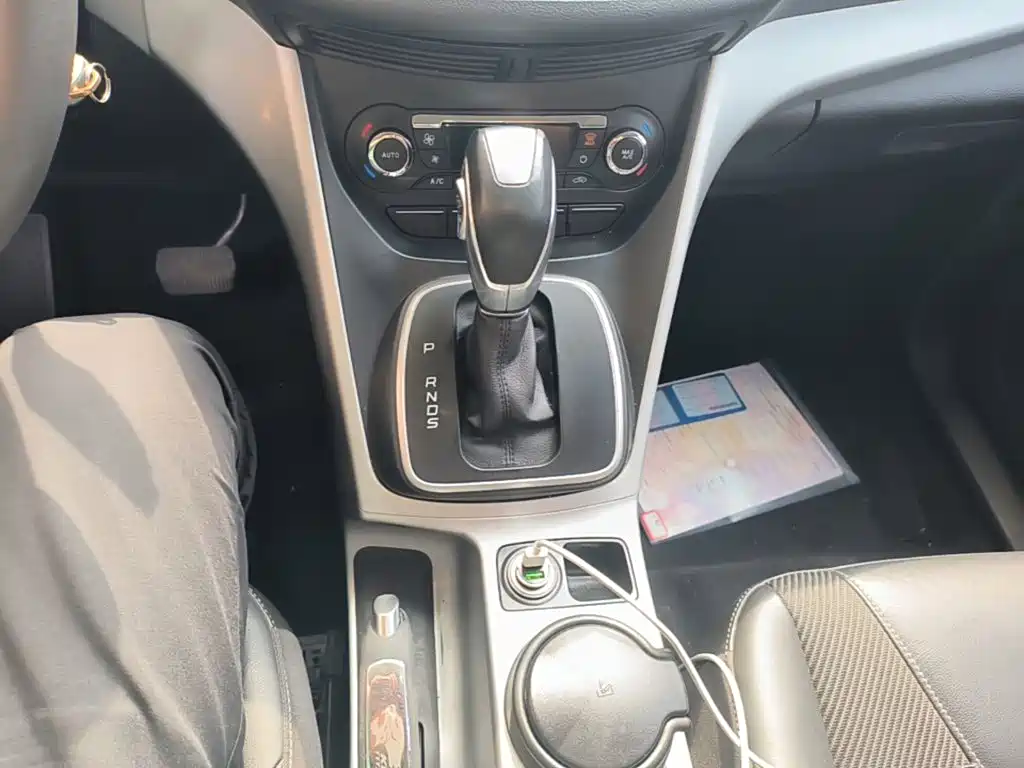 Ford Kuga — миниатюра 14